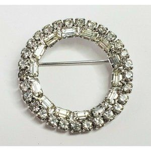 Vintage Taylor Maid Rhinestone Circular Silver Brooch